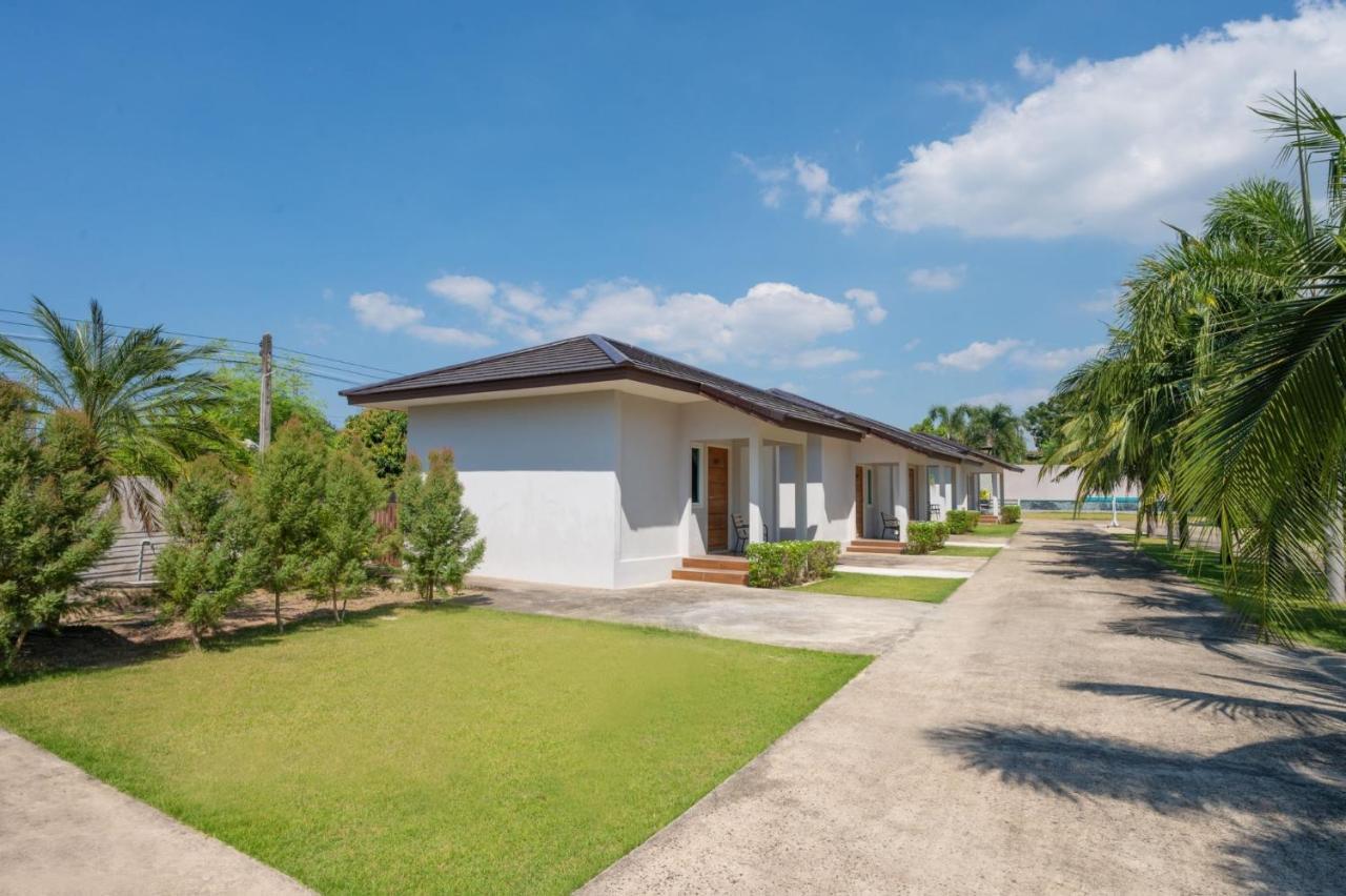 Akard Private Villas Sattahip Extérieur photo